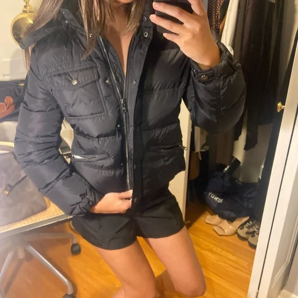 Prada Black Puffer Jacket - Picture 4 of 16